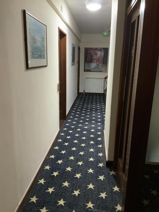 Marina Metro Hotel Ст. Хейлир Джерси Экстерьер фото